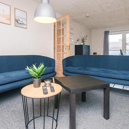 12 Person In Semesterbostad *