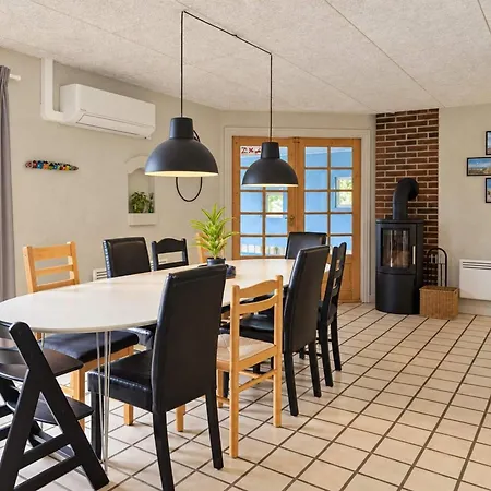 12 Person In Vakantiehuis